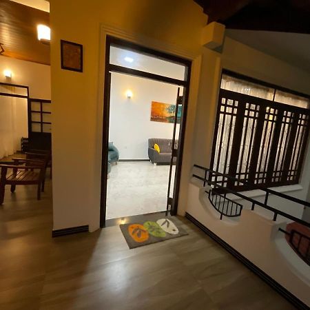 Platinum Holiday Home Anuradhapura Buitenkant foto
