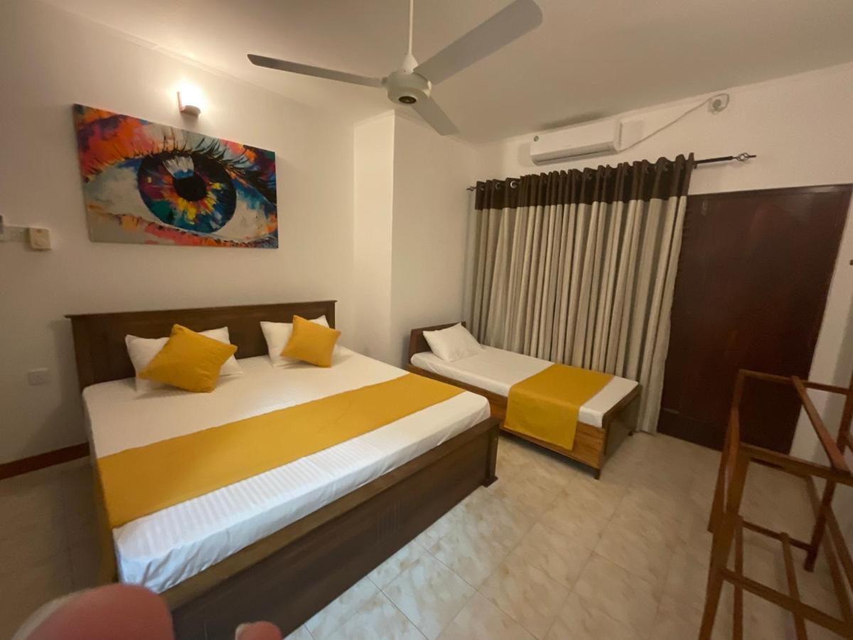 Platinum Holiday Home Anuradhapura Buitenkant foto