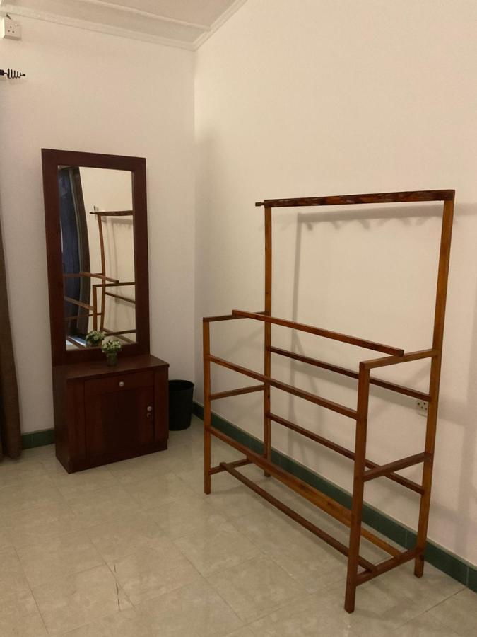 Platinum Holiday Home Anuradhapura Buitenkant foto