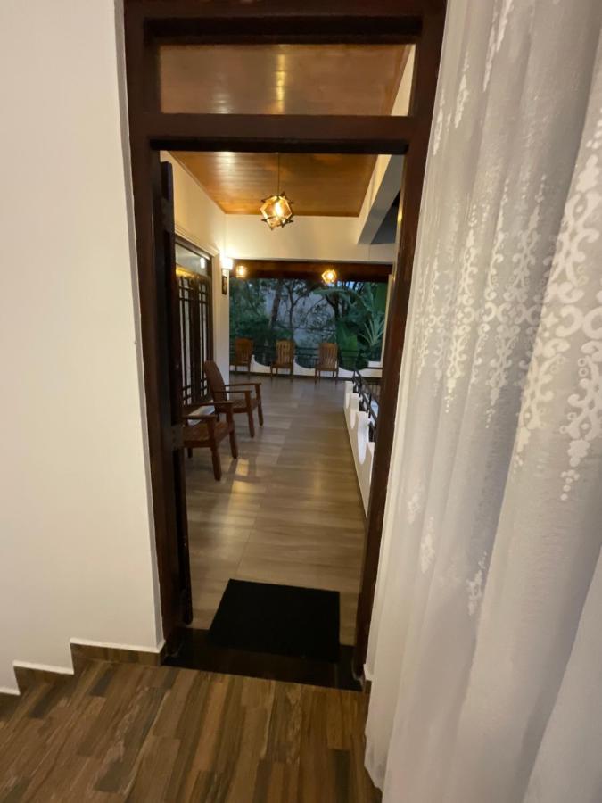 Platinum Holiday Home Anuradhapura Buitenkant foto