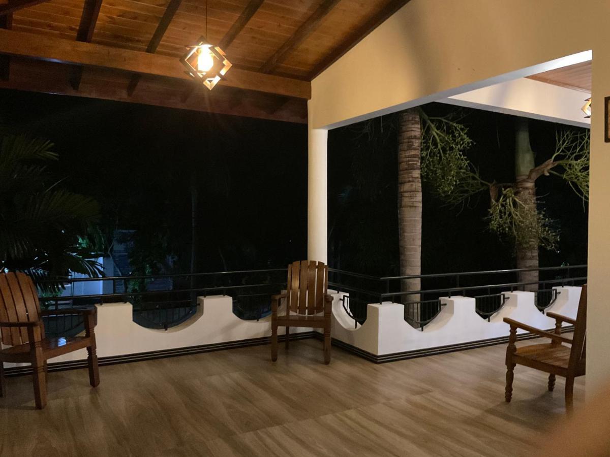 Platinum Holiday Home Anuradhapura Buitenkant foto